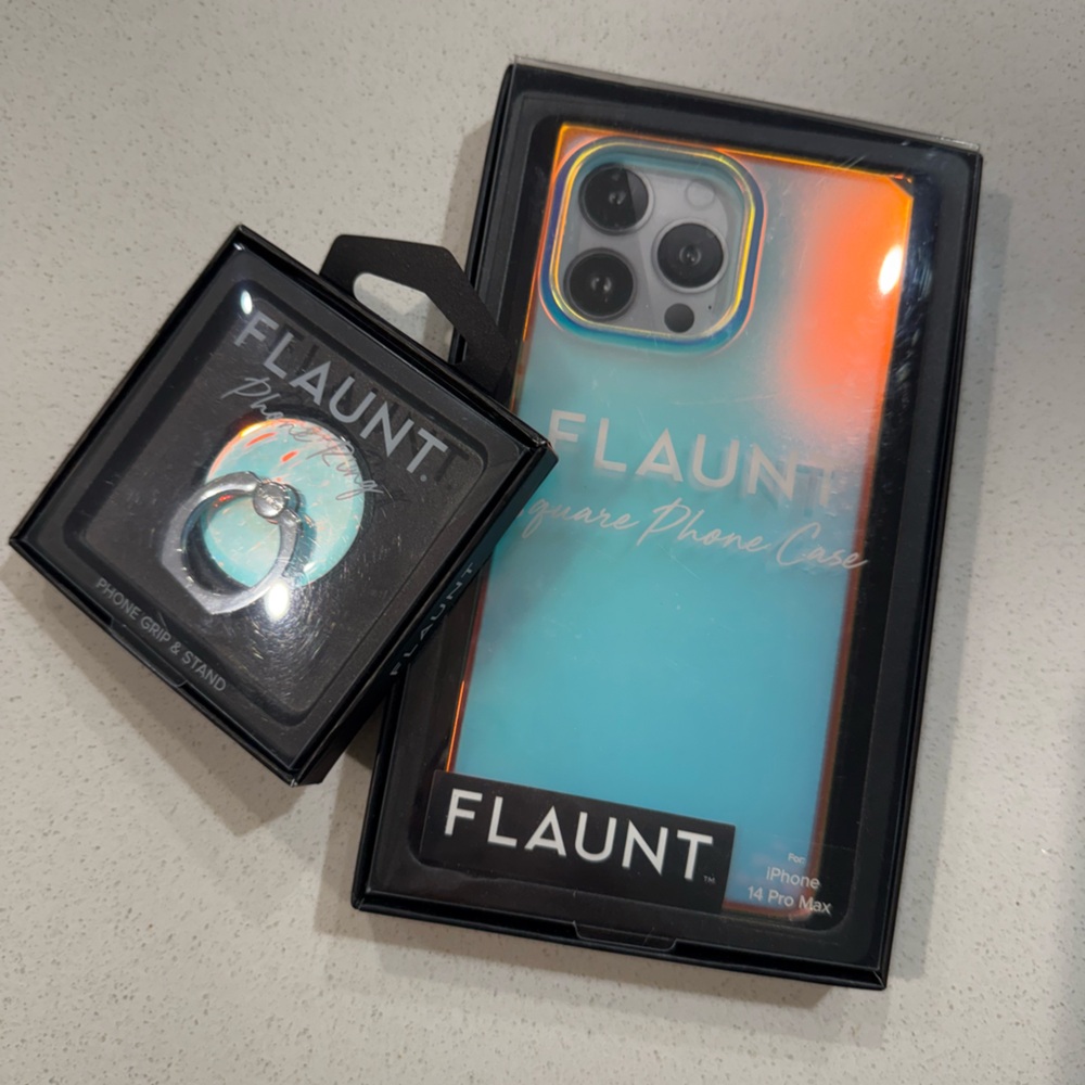 Flaunt iPhone 14 Pro Max iridescent phone case and phone ring